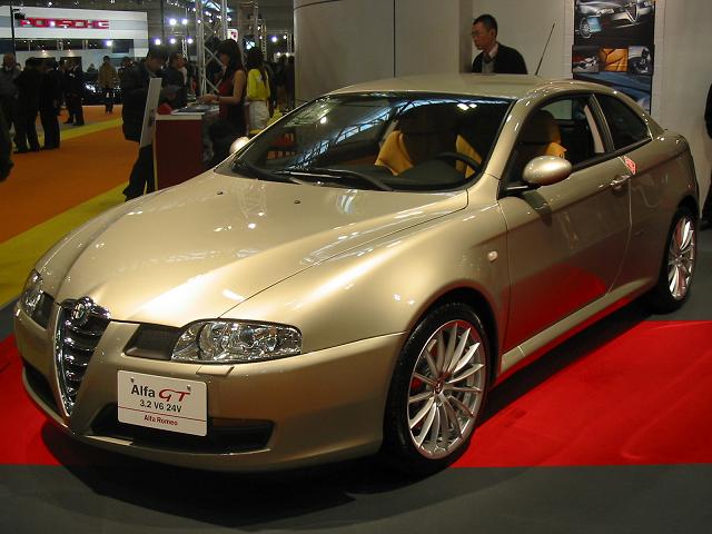 Alfa GT (前)