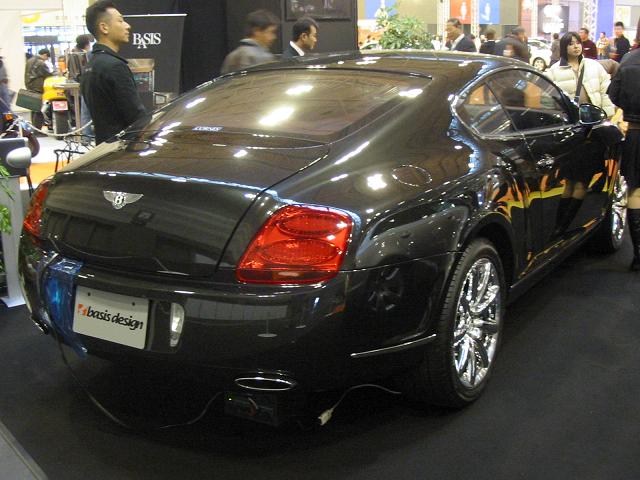 Bentley Continental GT (後)